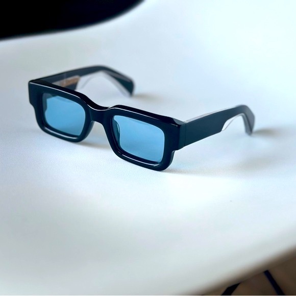 Luxury Polarized Fashion Sunglasses (Black Frame, Azul Lense) - Picture 5 of 5